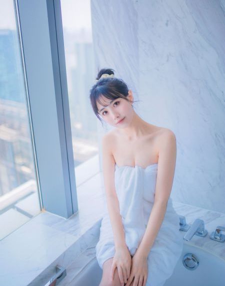 韩国电影 年轻的嫂子_中英字幕1080
